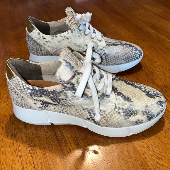 Feets You Snake Skinned Patterned Shoes - Picture 5 of 7